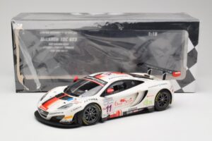 McLaren 12C GT3 #11 Art Grand Prix C. Leclerc / N. Parisy / A. Soucek Spa 24 Hours 2013 Minichamps 1:18 151131311 Metall – Bild 6 von 6