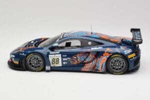 McLaren 12C GT3 #88 Von Ryan Racing A. Barff / T. Goodwin / B. Senna Spa 24 Hours 2013 Minichamps 1:18 151131388 Metall – Bild 3 von 6