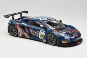 McLaren 12C GT3 #88 Von Ryan Racing A. Barff / T. Goodwin / B. Senna Spa 24 Hours 2013 Minichamps 1:18 151131388 Metall – Bild 4 von 6