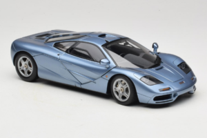 McLaren F1 Blau LCD 1:18 LCD18014-BU Metall – Bild 6 von 8