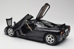 McLaren F1 Blue Metallic Minichamps 1:12 530133130 Metall – Bild 5 von 8