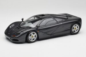 McLaren F1 Carbon Schwarz Metallic Minichamps 1:18 530133420 Metall