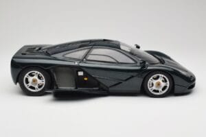 McLaren F1 Dark Green Metallic Minichamps 1:12 530133127 Metall – Bild 4 von 9