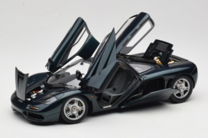 McLaren F1 Grün LCD 1:18 LCD18014-GR Metall – Bild 2 von 8