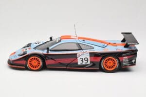 McLaren F1 GTR #39 Gulf R. Bellm / A. Gilbert / M. Sekiya 24 Hours of Le Mans 1997 UT Models 1:18 39725 Metall – Bild 4 von 8
