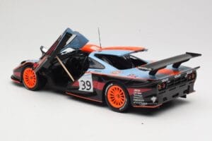 McLaren F1 GTR #39 Gulf R. Bellm / A. Gilbert / M. Sekiya 24 Hours of Le Mans 1997 UT Models 1:18 39725 Metall – Bild 5 von 8