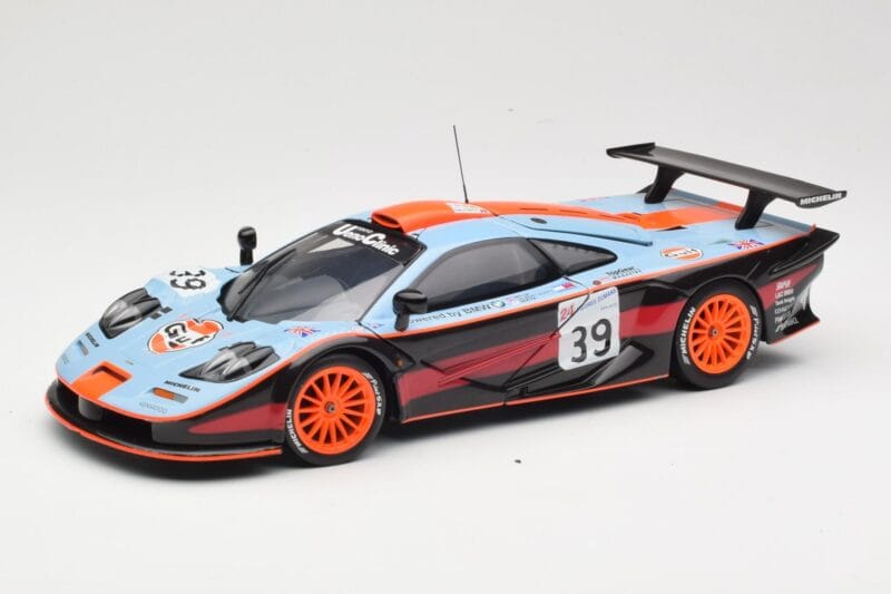 McLaren F1 GTR #39 Gulf R. Bellm / A. Gilbert / M. Sekiya 24 Hours of Le Mans 1997 UT Models 1:18 39725 Metall