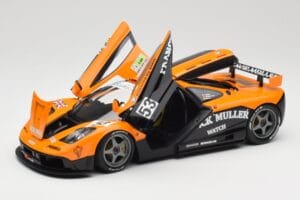 McLaren F1 GTR Kokusai Kaihatsu Racing #53 O. Giroix / J. Sala / P. Deletraz 24 Hours of Le Mans 1996 Minichamps 1:18 5301336 – Bild 2 von 8
