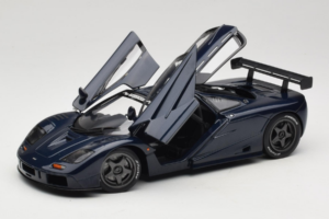 McLaren F1 GTR Le Mans Edition Lila UT Models 1:18 MCLAREN001 Metall – Bild 2 von 8