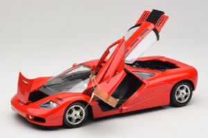 McLaren F1 High Mirror Light Red Guiloy 1:18 67505 Metall – Bild 2 von 8