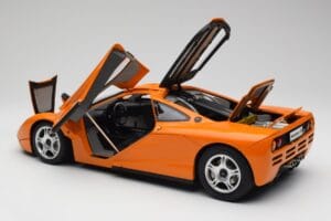McLaren F1 Orange Minichamps 1:12 530133131 Metall – Bild 6 von 9