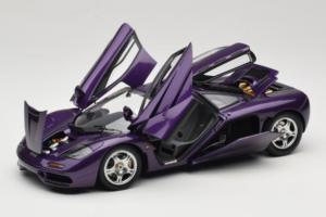 McLaren F1 Lila LCD 1:18 LCD18014-PU Metall – Bild 2 von 8