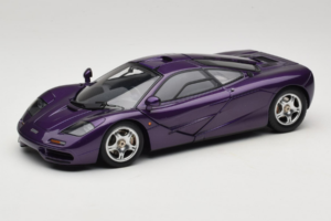 McLaren F1 Lila LCD 1:18 LCD18014-PU Metall