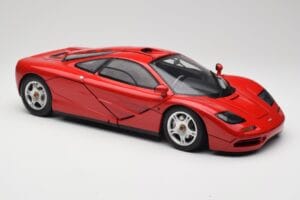 McLaren F1 Rot Minichamps 1:12 530133125 Metall – Bild 7 von 9