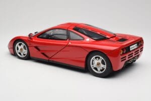 McLaren F1 Rot Minichamps 1:12 530133125 Metall – Bild 8 von 9