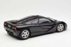 McLaren F1 Road Car Schwarz AUTOart 1:18 76002 Metall – Bild 3 von 8
