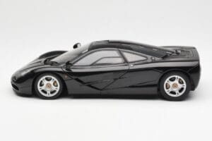 McLaren F1 Road Car Schwarz AUTOart 1:18 76002 Metall – Bild 4 von 8