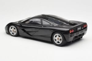 McLaren F1 Road Car Schwarz AUTOart 1:18 76002 Metall – Bild 7 von 8