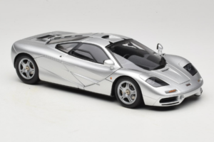 McLaren F1 Silber LCD 1:18 LCD18014-SI Metall – Bild 6 von 8