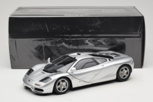 McLaren F1 Silber LCD 1:18 LCD18014-SI Metall – Bild 8 von 8
