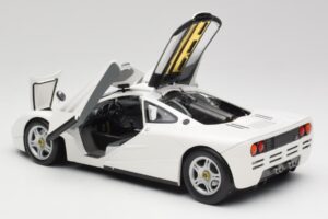 McLaren F1 Weiss Minichamps 1:18 530133424 Metall – Bild 5 von 8