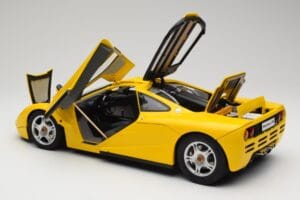 McLaren F1 Gelb Minichamps 1:12 530133121 Metall – Bild 6 von 9