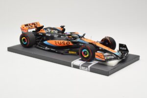 McLaren MCL60 #81 O. Piastri F1 2023 Minichamps 1:18 537231881 Metall – Bild 4 von 6