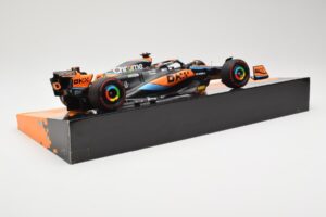 McLaren MCL60 #81 O. Piastri Australian GP 2023 Minichamps 1:18 533231881 Metall – Bild 3 von 5