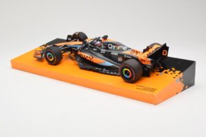 McLaren MCL60 #81 O. Piastri Australian GP 2023 Minichamps 1:18 533231881 Metall – Bild 4 von 5