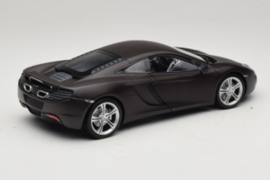 McLaren MP4-12C Matt Black Minichamps 1:18 110133021 Metall – Bild 3 von 8