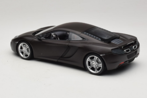 McLaren MP4-12C Matt Black Minichamps 1:18 110133021 Metall – Bild 7 von 8