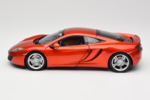 McLaren MP4-12C Orange Metallic Minichamps 1:18 110133020 Metall – Bild 4 von 8