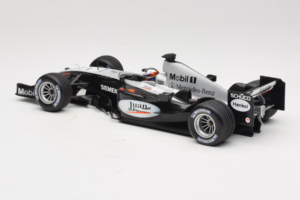 McLaren MP4-19 Mercedes J.P. Montoya Test Car 2005 Minichamps 1:18 533051880 Metall – Bild 5 von 7
