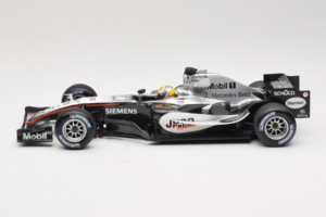 McLaren MP4-20 Mercedes #10 J.P. Montoya F1 2005 Minichamps 1:18 B66962338 Metall – Bild 3 von 6