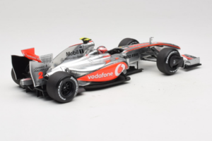 McLaren MP4-24 Mercedes #2 H. Kovalainen F1 2009 Minichamps 1:18 503091802 Metall – Bild 2 von 7