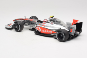 McLaren MP4-24 Mercedes #2 H. Kovalainen F1 2009 Minichamps 1:18 503091802 Metall – Bild 5 von 7