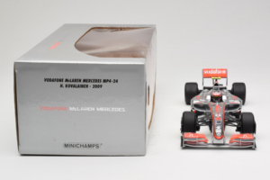 McLaren MP4-24 Mercedes #2 H. Kovalainen F1 2009 Minichamps 1:18 503091802 Metall – Bild 6 von 7
