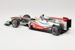 McLaren MP4-25 Mercedes #2 L. Hamilton Vodafone McLaren F1 2010 Minichamps 1:18 530101802 Metall – Bild 5 von 7