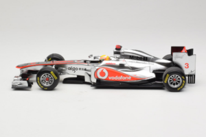 McLaren MP4-26 Mercedes #3 L. Hamilton Vodafone McLaren F1 2011 Minichamps 1:18 530111803 Metall – Bild 3 von 7
