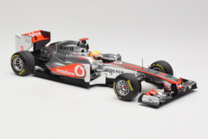McLaren MP4-26 Mercedes #3 L. Hamilton Vodafone McLaren F1 2011 Minichamps 1:18 530111803 Metall – Bild 4 von 7