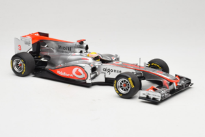 McLaren MP4-26 Mercedes #3 L. Hamilton Vodafone McLaren Showcar F1 2011 Minichamps 1:18 530111873 Metall – Bild 4 von 7