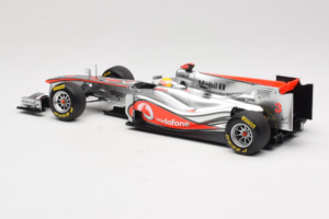 McLaren MP4-26 Mercedes #3 L. Hamilton Vodafone McLaren Showcar F1 2011 Minichamps 1:18 530111873 Metall – Bild 5 von 7