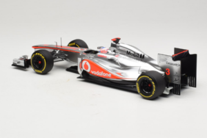 McLaren MP4-27 Mercedes #3 J. Button Vodafone McLaren Showcar F1 2012 Minichamps 1:18 530121873 Metall – Bild 5 von 7