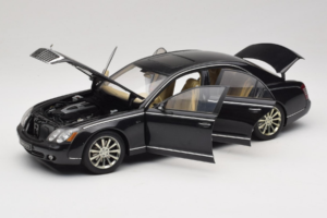 Maybach 57S Schwarz AUTOart 1:18 76156 Metall – Bild 2 von 7