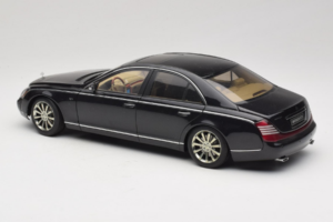 Maybach 57S Schwarz AUTOart 1:18 76156 Metall – Bild 6 von 7