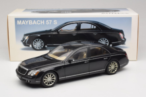 Maybach 57S Schwarz AUTOart 1:18 76156 Metall – Bild 7 von 7
