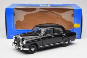 Mercedes 180 W120 Ponton Schwarz Revell 1:18 08973 Metall – Bild 8 von 8