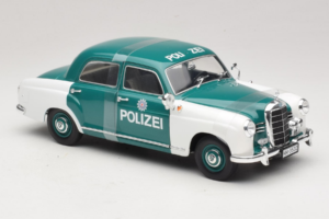 Mercedes 180 Ponton Polizei Revell 1:18 8863 Metall – Bild 4 von 6