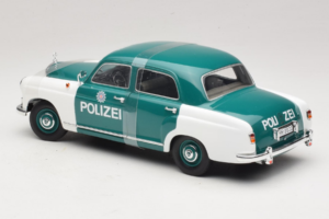 Mercedes 180 Ponton Polizei Revell 1:18 8863 Metall – Bild 5 von 6