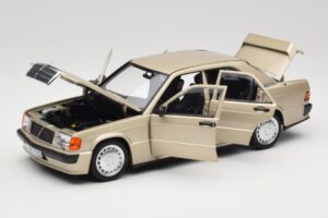 Mercedes 190E W201 2.3-16 Smoke Silver Metallic Norev 1:18 183831 Metall – Bild 2 von 8